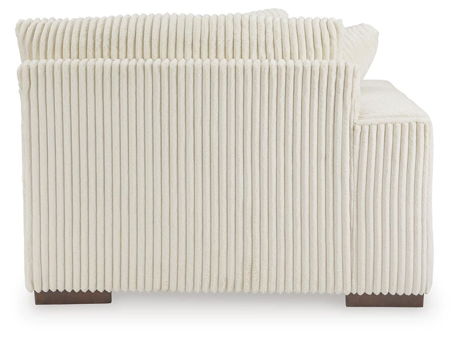 Lindyn Sectional with Chaise - US Furniture & Mattress (Waterbury,CT)*