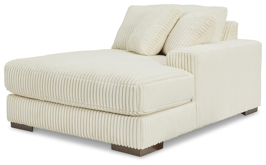 Lindyn Sectional with Chaise - US Furniture & Mattress (Waterbury,CT)*