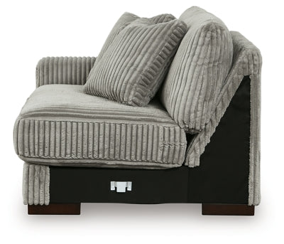 Lindyn Sectional with Chaise - US Furniture & Mattress (Waterbury,CT)*