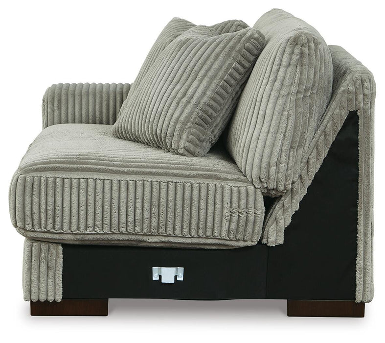 Lindyn Sectional with Chaise - US Furniture & Mattress (Waterbury,CT)*