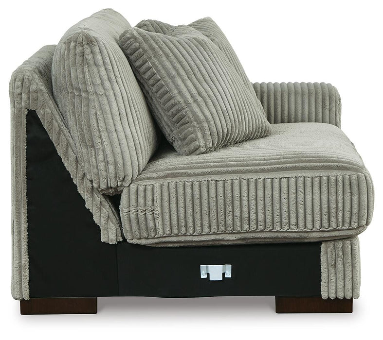 Lindyn Sectional with Chaise - US Furniture & Mattress (Waterbury,CT)*