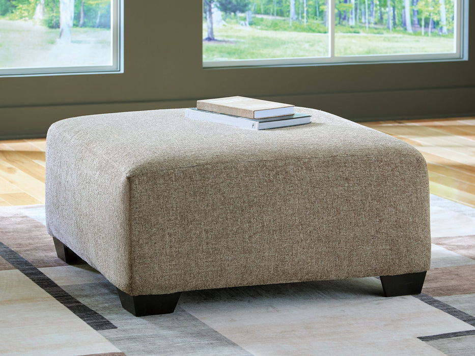 Newellen Oversized Accent Ottoman - US Furniture & Mattress (Waterbury,CT)*