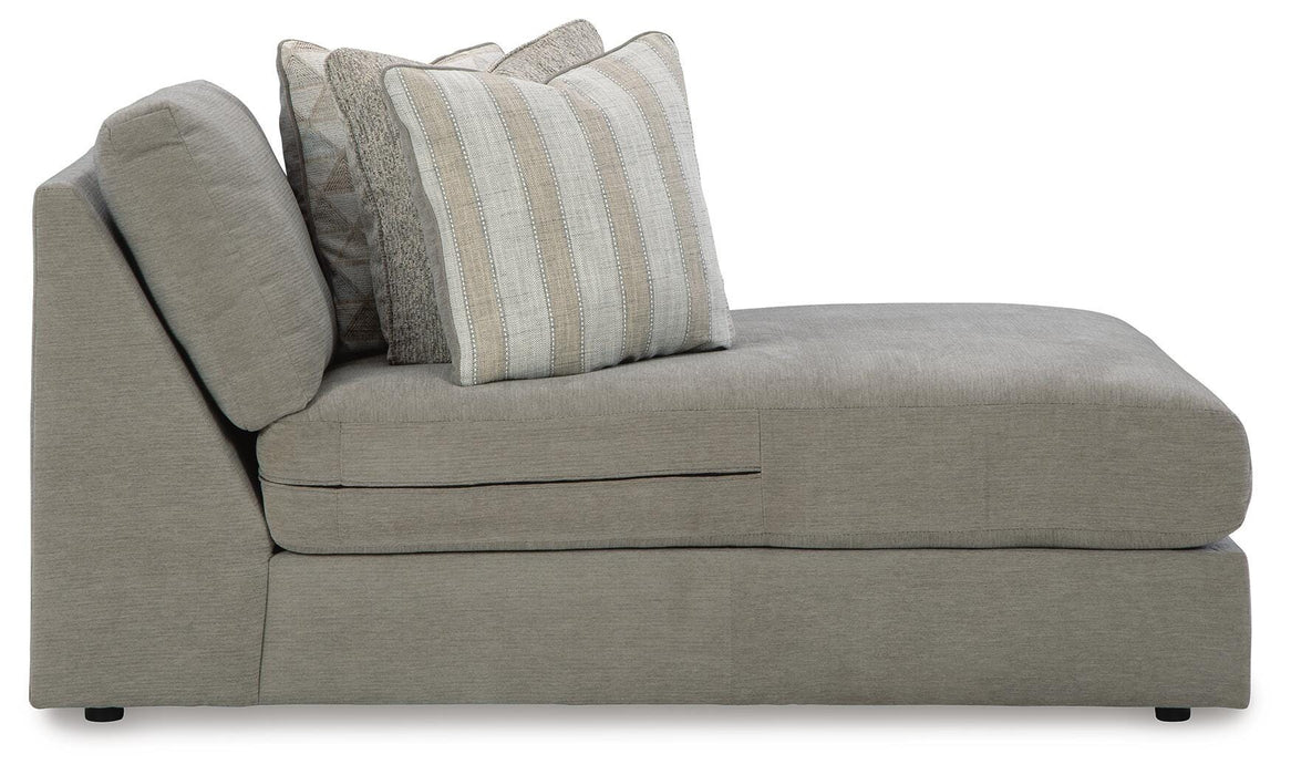 Avaliyah Sectional with Chaise - US Furniture & Mattress (Waterbury,CT)*