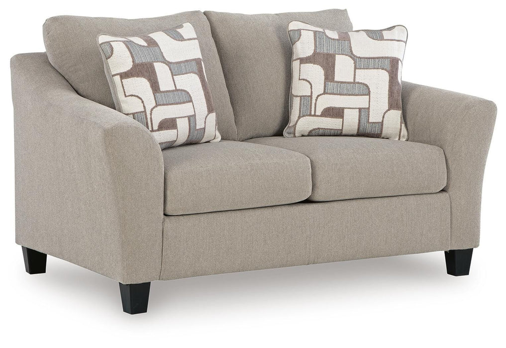 Willarae Loveseat - US Furniture & Mattress (Waterbury,CT)*
