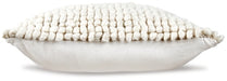 Aavie Pillow - US Furniture & Mattress (Waterbury,CT)*