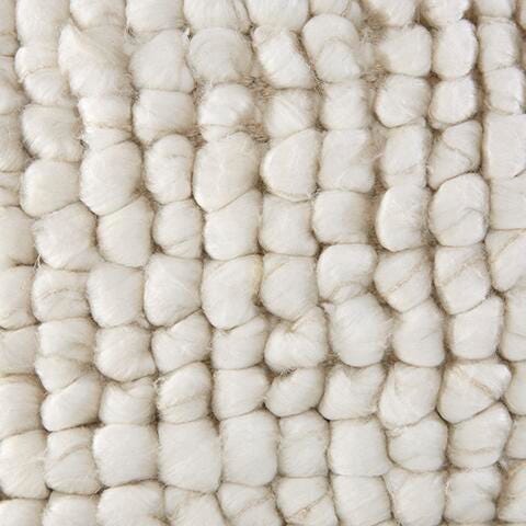 Aavie Pillow - US Furniture & Mattress (Waterbury,CT)*