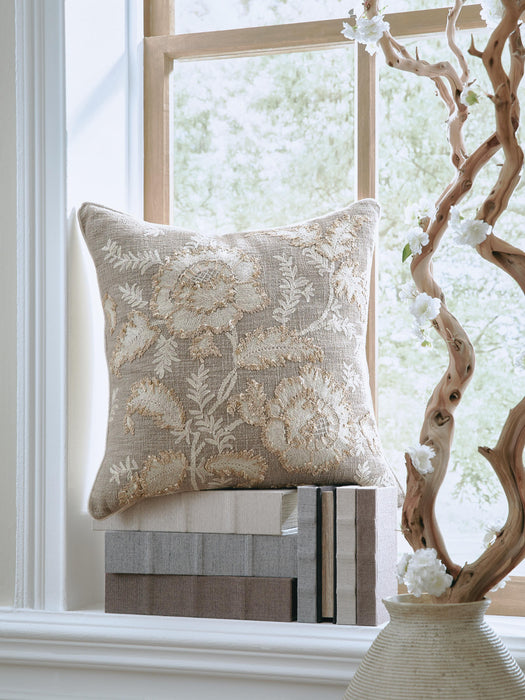 Viveka Pillow (Set of 4) - US Furniture & Mattress (Waterbury,CT)*