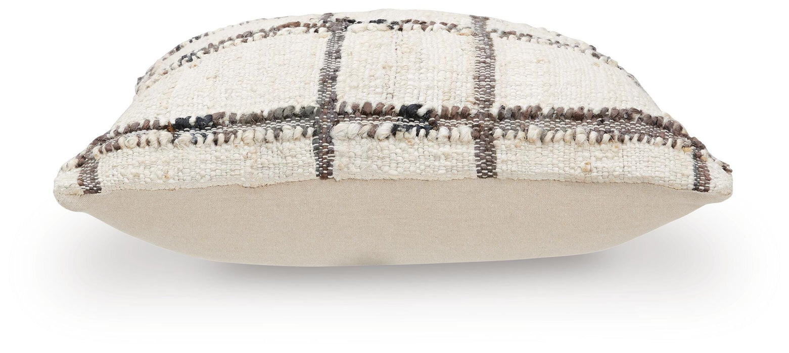 Wimings Pillow (Set of 4) - US Furniture & Mattress (Waterbury,CT)*