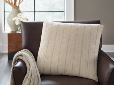 Valwick Pillow (Set of 4) - US Furniture & Mattress (Waterbury,CT)*