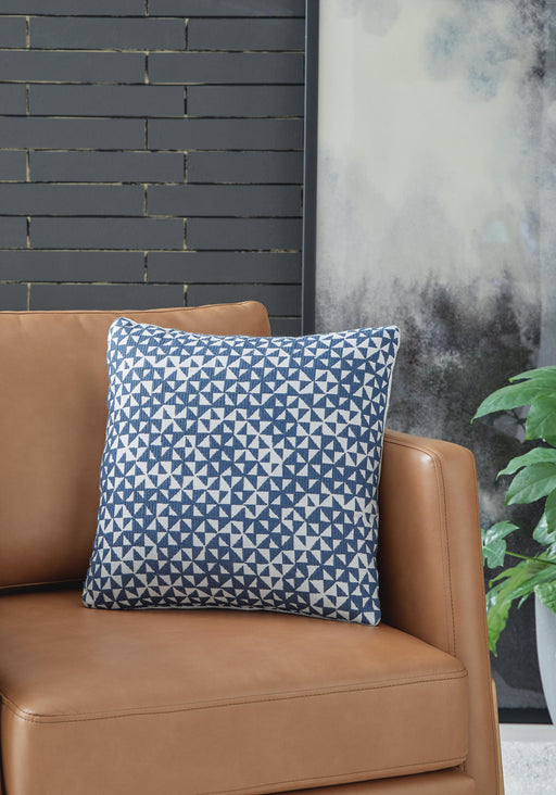 Jaycott Next-Gen Nuvella Pillow (Set of 4) - US Furniture & Mattress (Waterbury,CT)*
