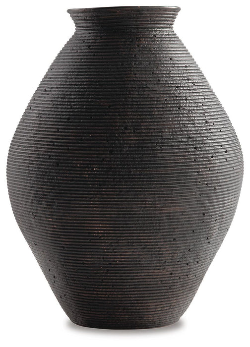 Hannela Vase - US Furniture & Mattress (Waterbury,CT)*