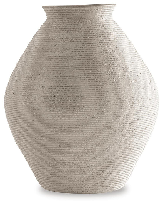 Hannela Vase - US Furniture & Mattress (Waterbury,CT)*