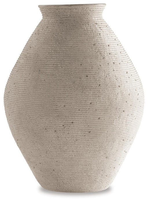 Hannela Vase - US Furniture & Mattress (Waterbury,CT)*