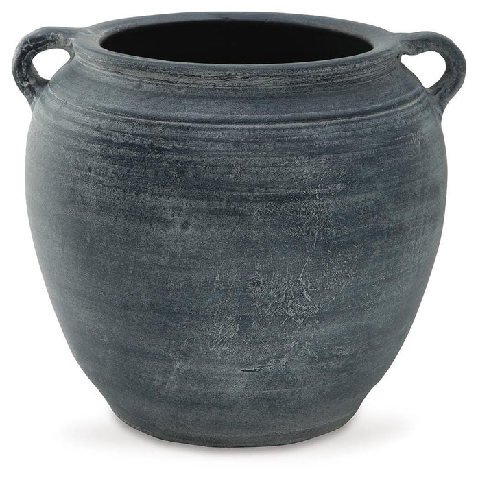 Meadie Vase - US Furniture & Mattress (Waterbury,CT)*