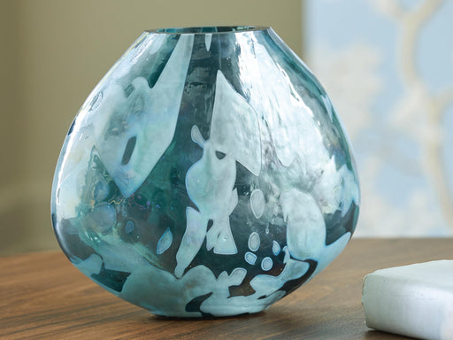 Cartshaw Vase - US Furniture & Mattress (Waterbury,CT)*