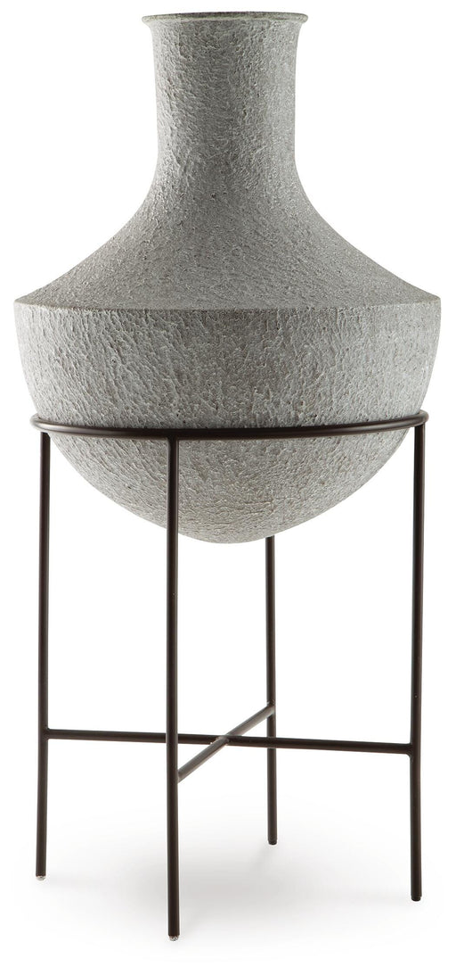 Estonbank Vase - US Furniture & Mattress (Waterbury,CT)*