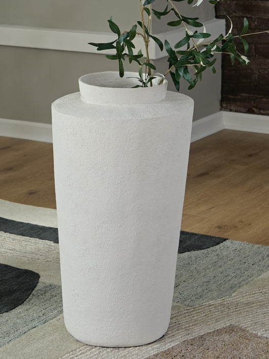 Flurinworth Vase - US Furniture & Mattress (Waterbury,CT)*