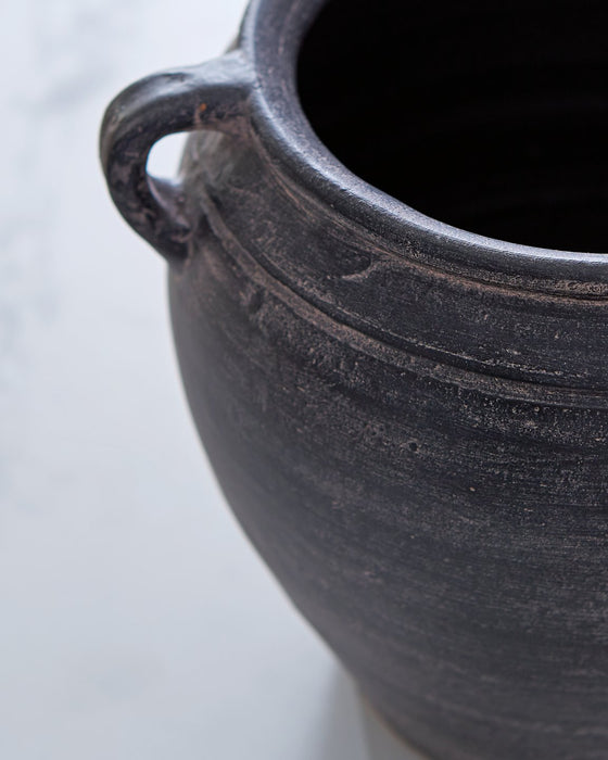 Meadie Vase - US Furniture & Mattress (Waterbury,CT)*