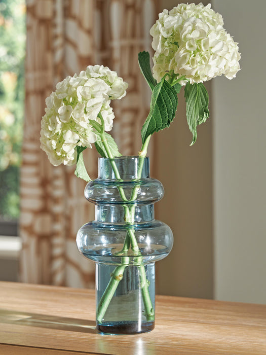 Vallmen Vase - US Furniture & Mattress (Waterbury,CT)*