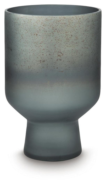 Pennmore Vase - US Furniture & Mattress (Waterbury,CT)*