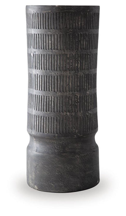 Beninworth Vase - US Furniture & Mattress (Waterbury,CT)*