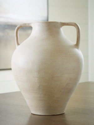 Justy Vase - US Furniture & Mattress (Waterbury,CT)*