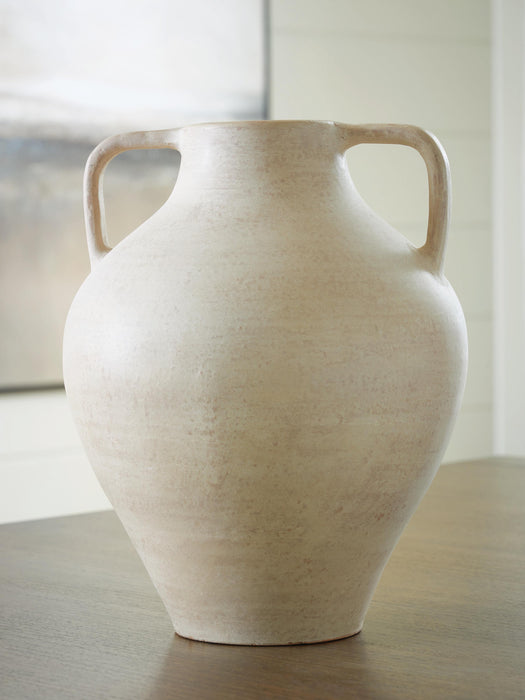 Justy Vase - US Furniture & Mattress (Waterbury,CT)*