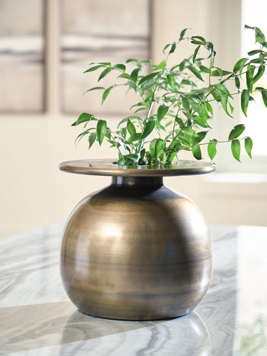 Fedorleigh Vase - US Furniture & Mattress (Waterbury,CT)*