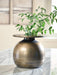 Fedorleigh Vase - US Furniture & Mattress (Waterbury,CT)*
