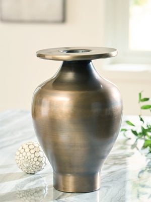 Fedorleigh Vase - US Furniture & Mattress (Waterbury,CT)*