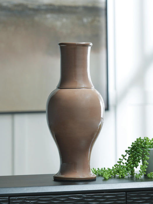 Tillmer Vase - US Furniture & Mattress (Waterbury,CT)*
