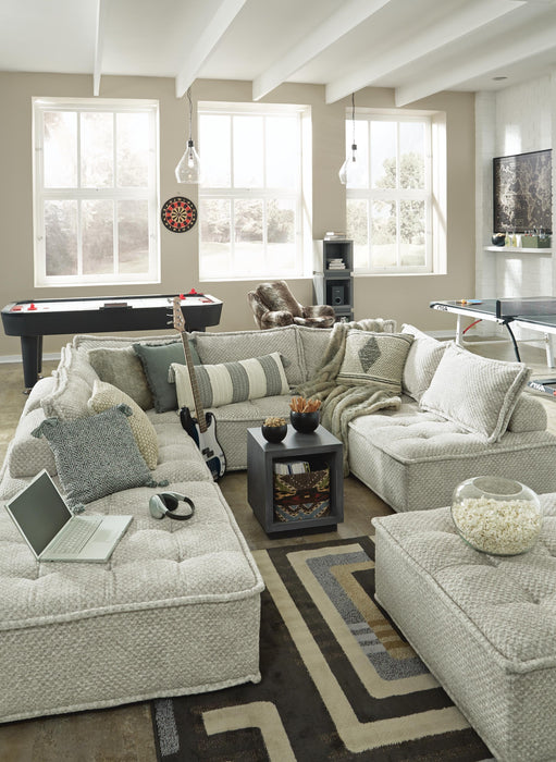 Bales Accent Chair - US Furniture & Mattress (Waterbury,CT)*