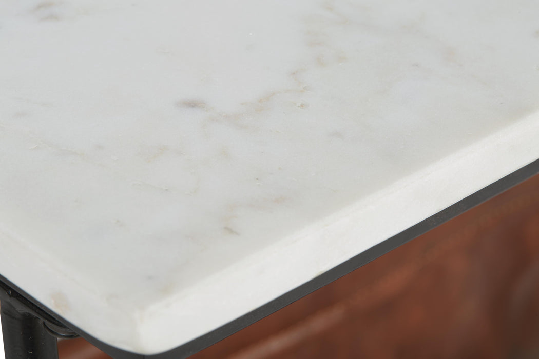 Etanbury Accent Table - US Furniture & Mattress (Waterbury,CT)*