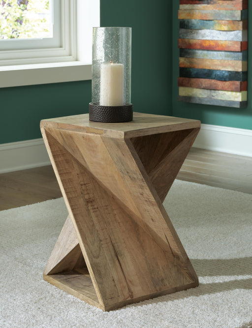 Zalemont Accent Table - US Furniture & Mattress (Waterbury,CT)*