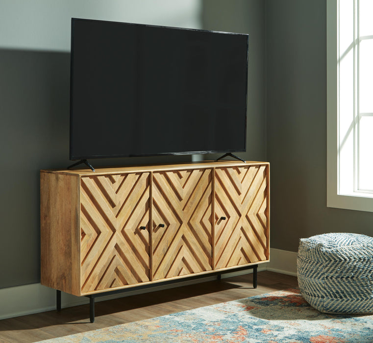 Cadewick Accent Cabinet - US Furniture & Mattress (Waterbury,CT)*