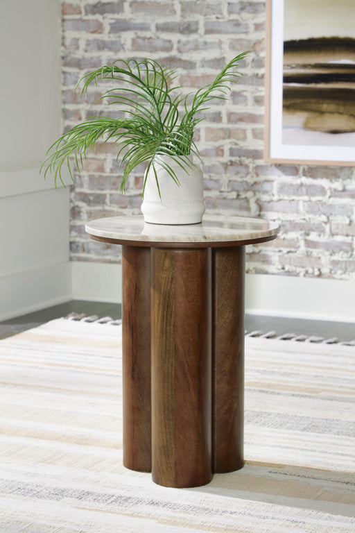 Henfield Accent Table - US Furniture & Mattress (Waterbury,CT)*