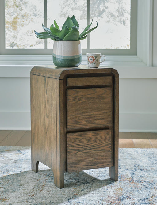 Jensworth Accent Table - US Furniture & Mattress (Waterbury,CT)*