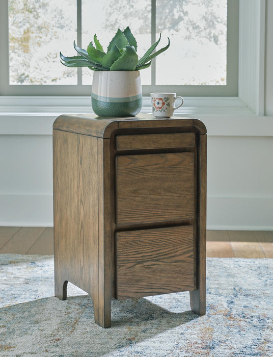 Jensworth Accent Table - US Furniture & Mattress (Waterbury,CT)*
