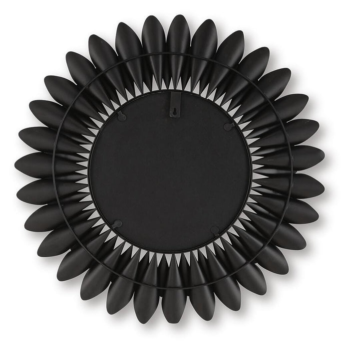 Ryenmour Accent Mirror - US Furniture & Mattress (Waterbury,CT)*