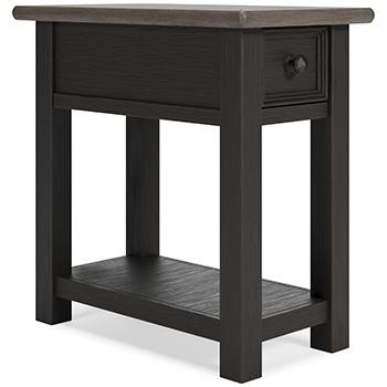 Tyler Creek End Table Set - US Furniture & Mattress (Waterbury,CT)*