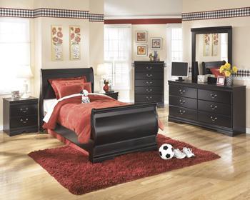 Huey Vineyard Dresser and Mirror - US Furniture & Mattress (Waterbury,CT)*