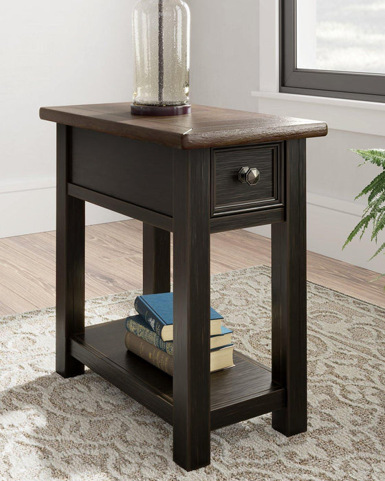 Tyler Creek End Table Set - US Furniture & Mattress (Waterbury,CT)*