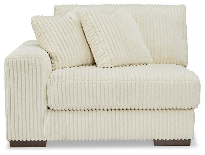 Lindyn Sectional - US Furniture & Mattress (Waterbury,CT)*