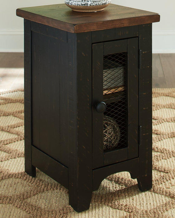 Valebeck End Table Set - US Furniture & Mattress (Waterbury,CT)*