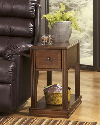 Breegin End Table Set - US Furniture & Mattress (Waterbury,CT)*