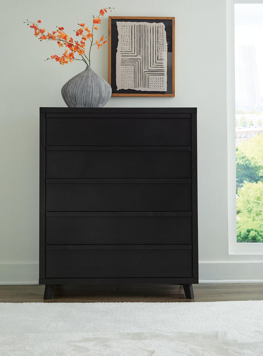 Danziar Wide Chest of Drawers - US Furniture & Mattress (Waterbury,CT)*