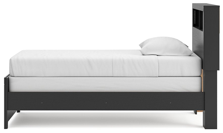 Broachmyn Bed - US Furniture & Mattress (Waterbury,CT)*