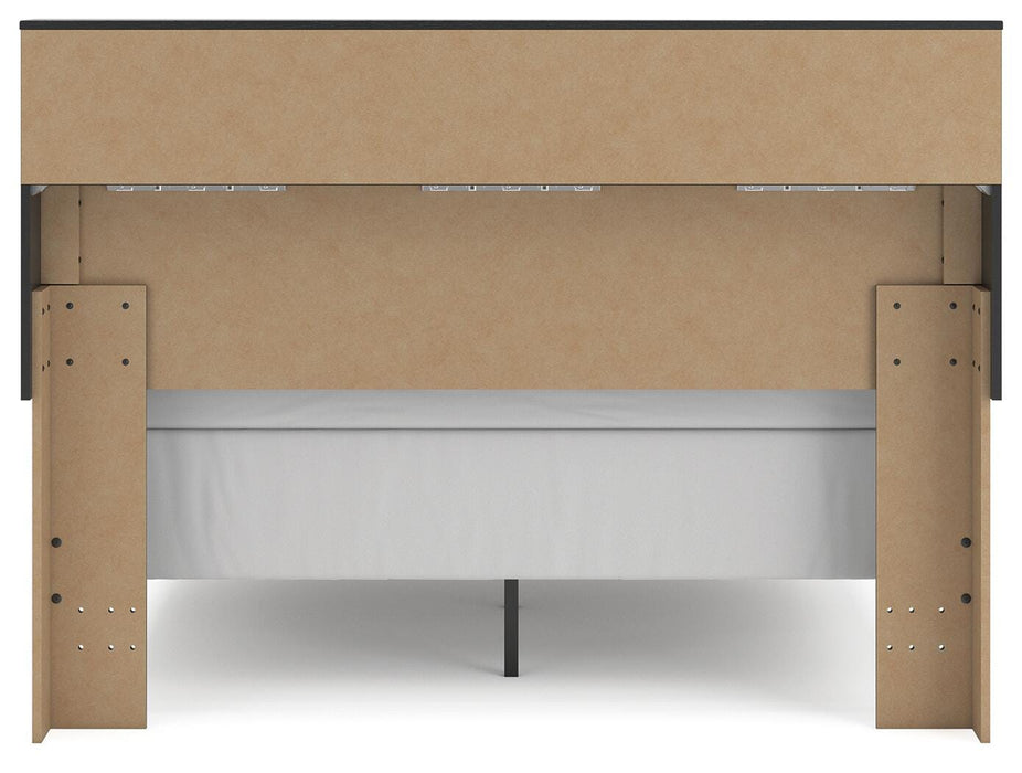 Broachmyn Bed - US Furniture & Mattress (Waterbury,CT)*