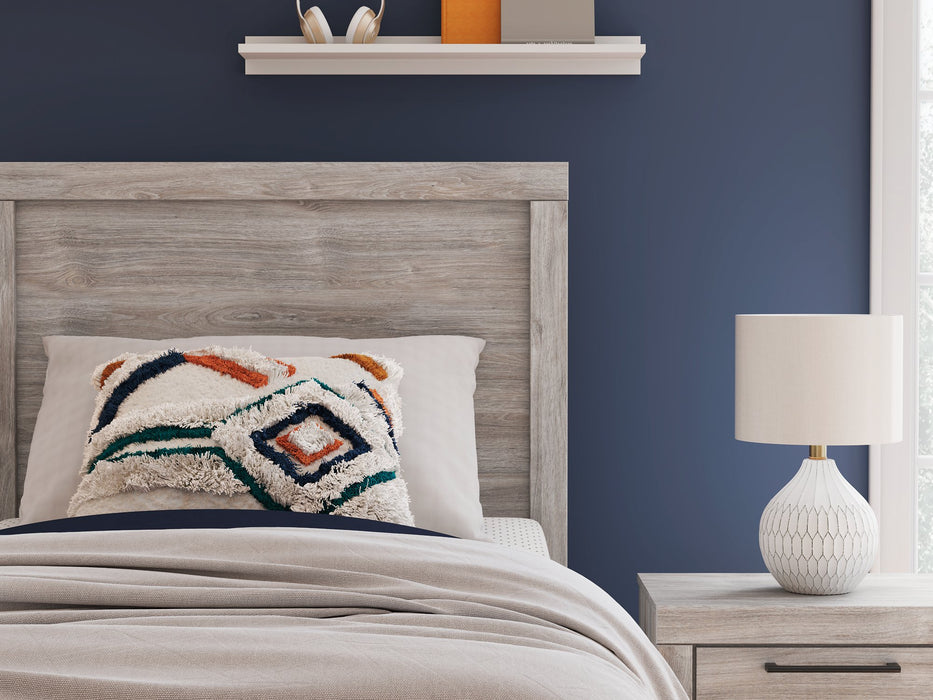 Broachmyn Bed - US Furniture & Mattress (Waterbury,CT)*