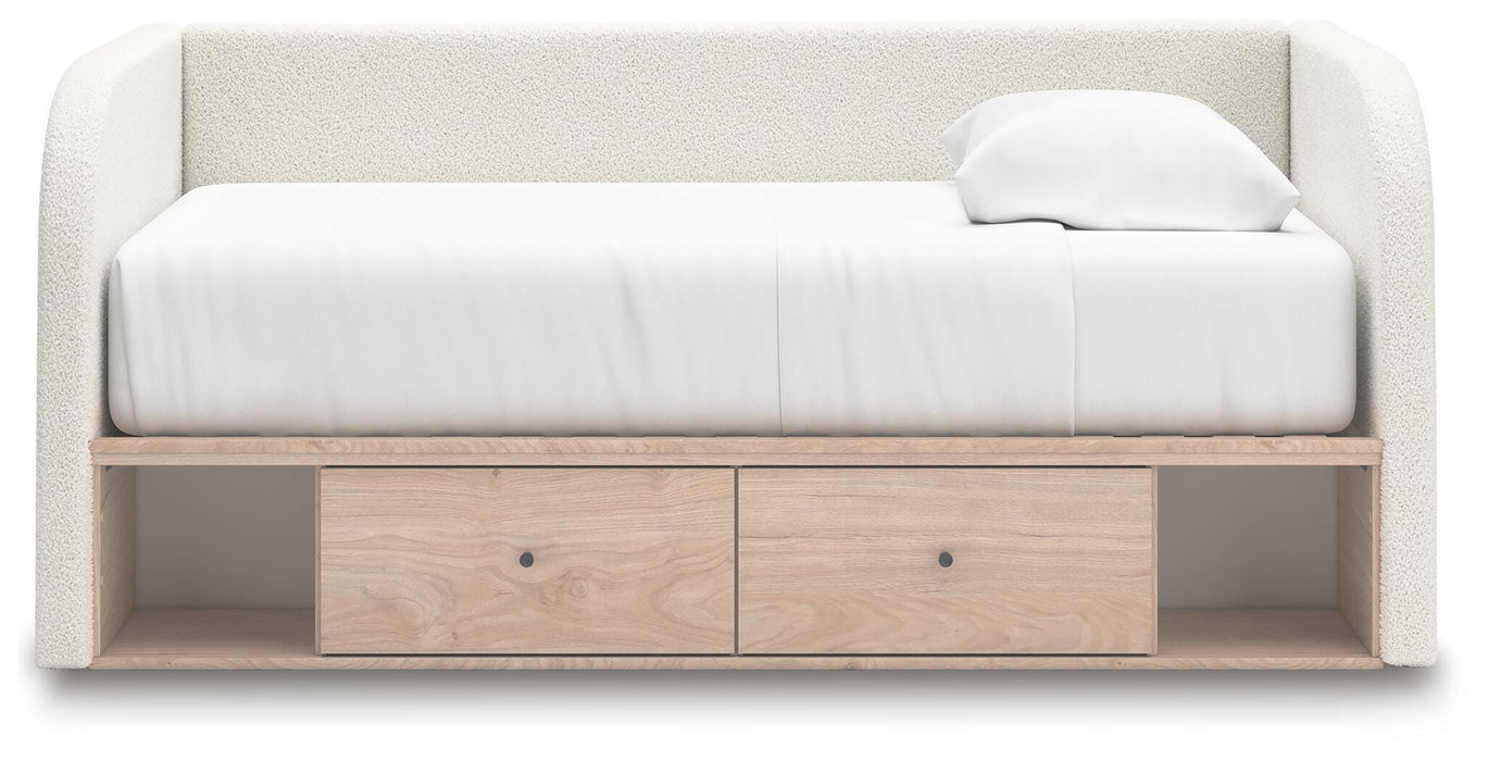 Arloster Upholstered Bed - US Furniture & Mattress (Waterbury,CT)*